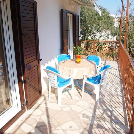 Apartments Mirja - 100M From The Beach & Parking Trogir Ngoại thất bức ảnh