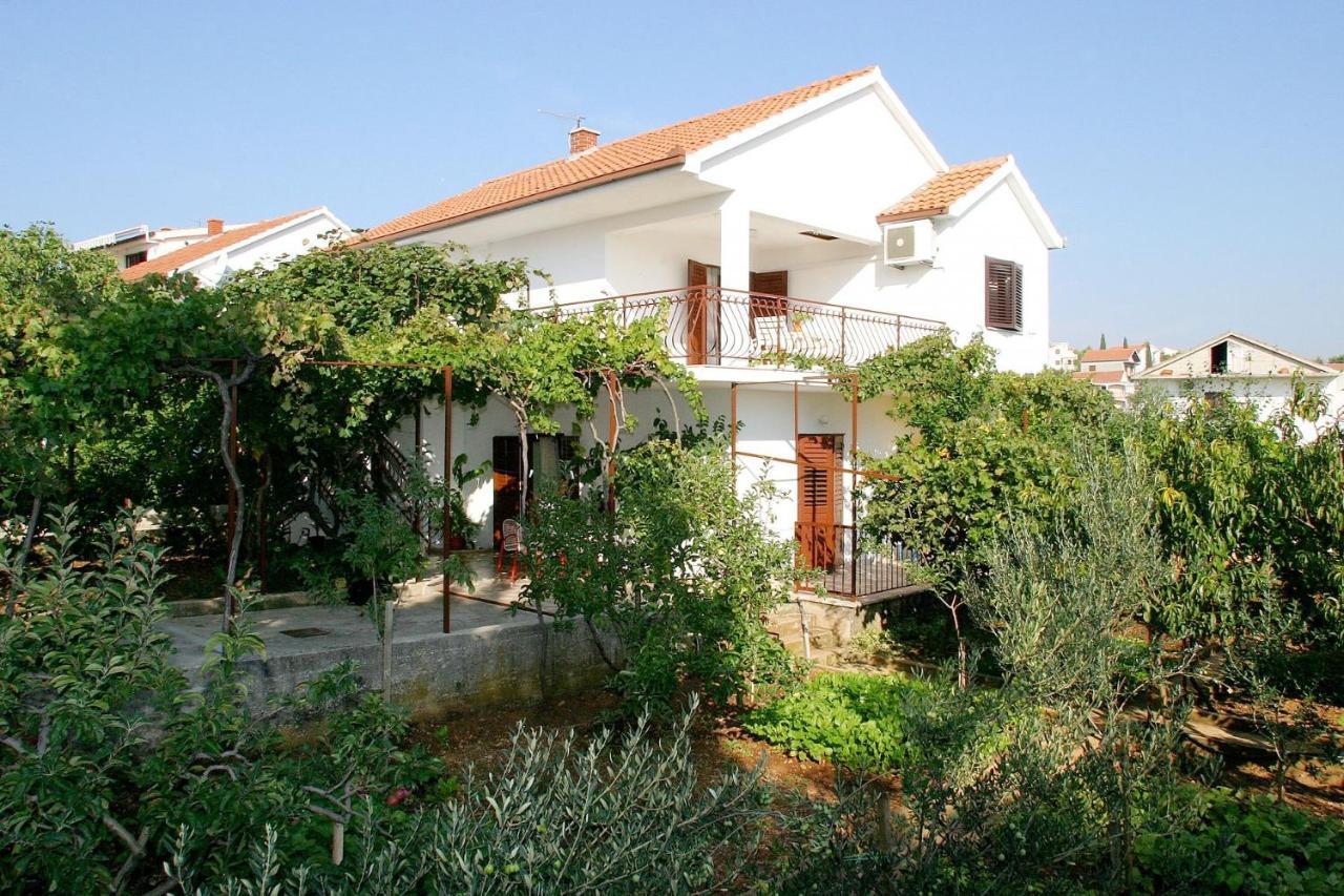 Apartments Mirja - 100M From The Beach & Parking Trogir Ngoại thất bức ảnh
