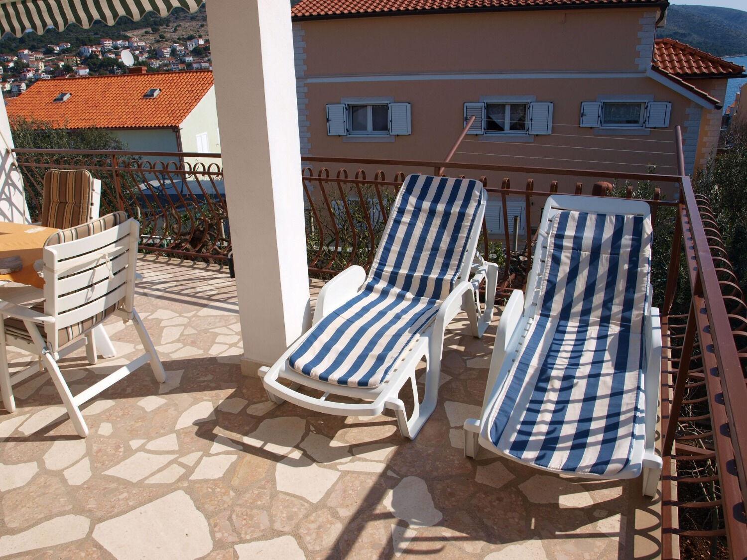 Apartments Mirja - 100M From The Beach & Parking Trogir Ngoại thất bức ảnh