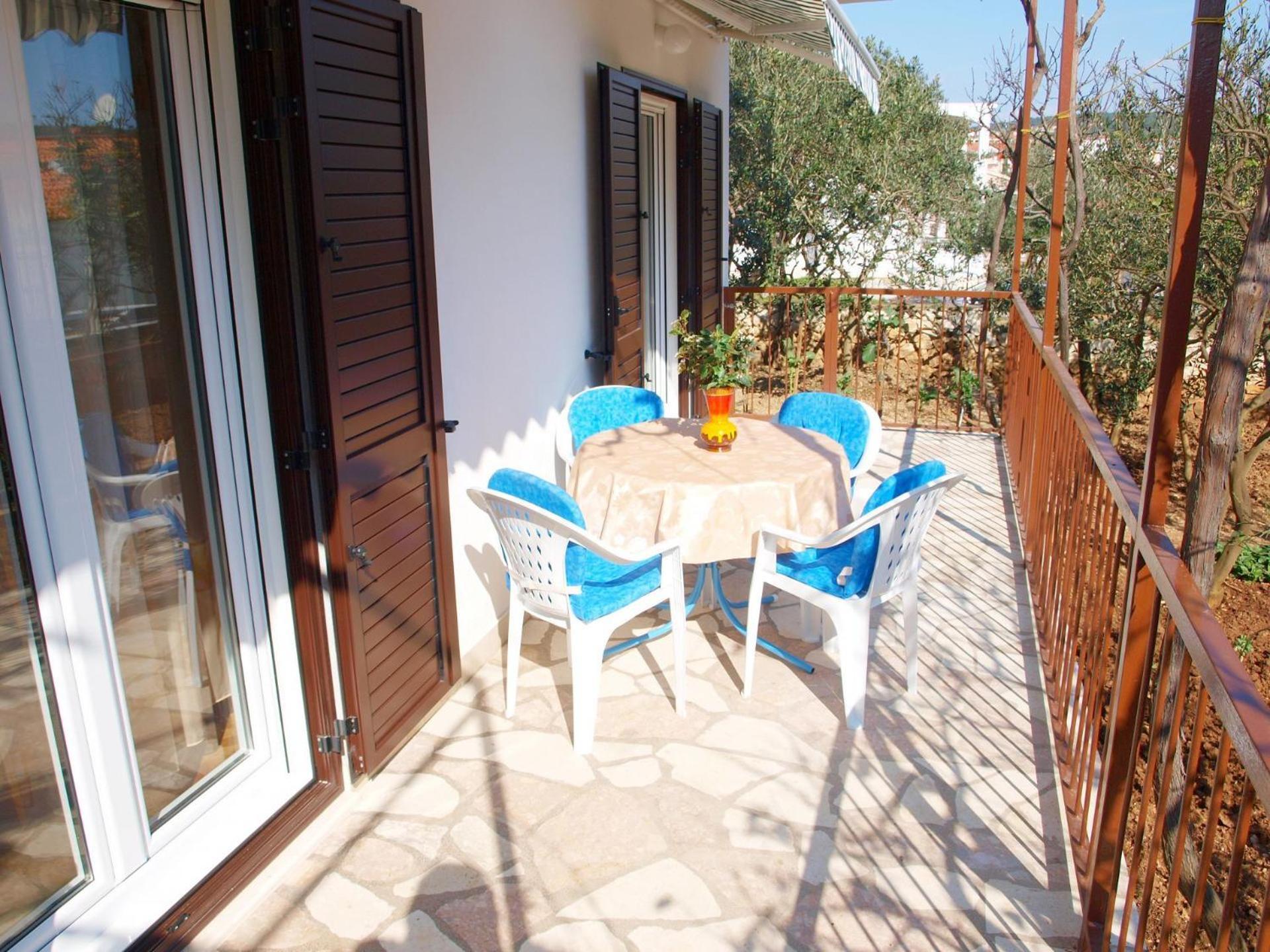Apartments Mirja - 100M From The Beach & Parking Trogir Ngoại thất bức ảnh
