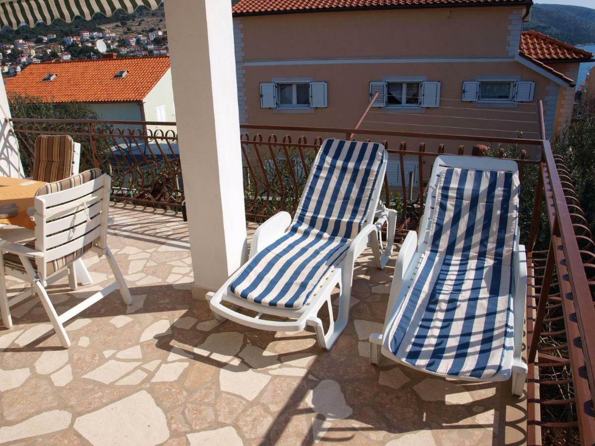 Apartments Mirja - 100M From The Beach & Parking Trogir Ngoại thất bức ảnh