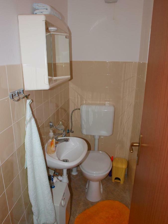 Apartments Mirja - 100M From The Beach & Parking Trogir Ngoại thất bức ảnh